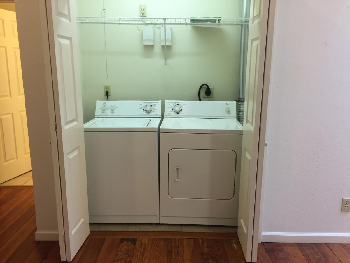 Apartment Washer and Dryer