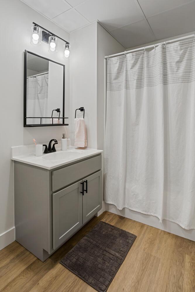 Bathroom Vanity