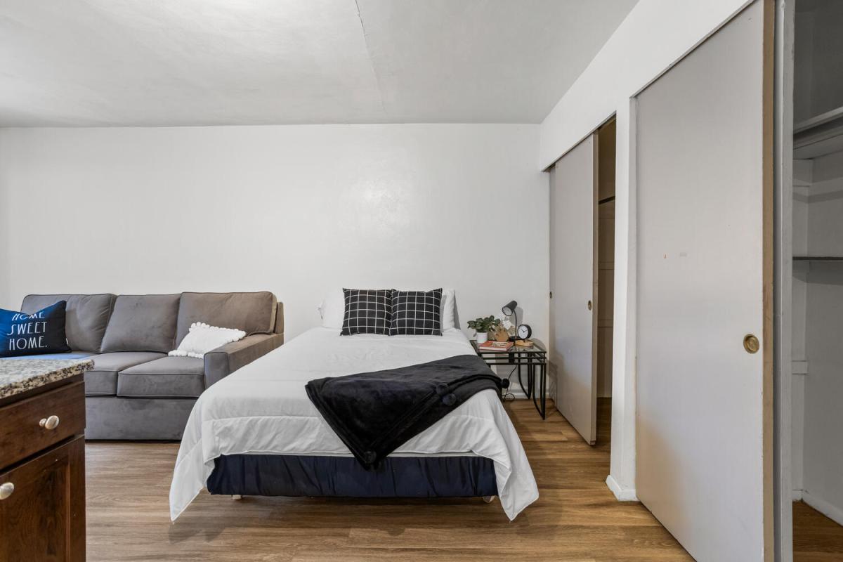 Living and Bed