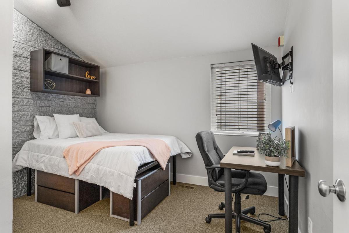Bedroom 5